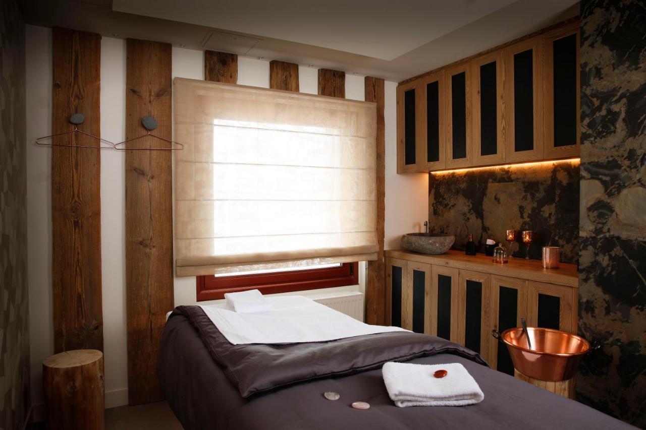 Grandes Rousses Hotel & Spa Alpe d'Huez Luaran gambar A massage room